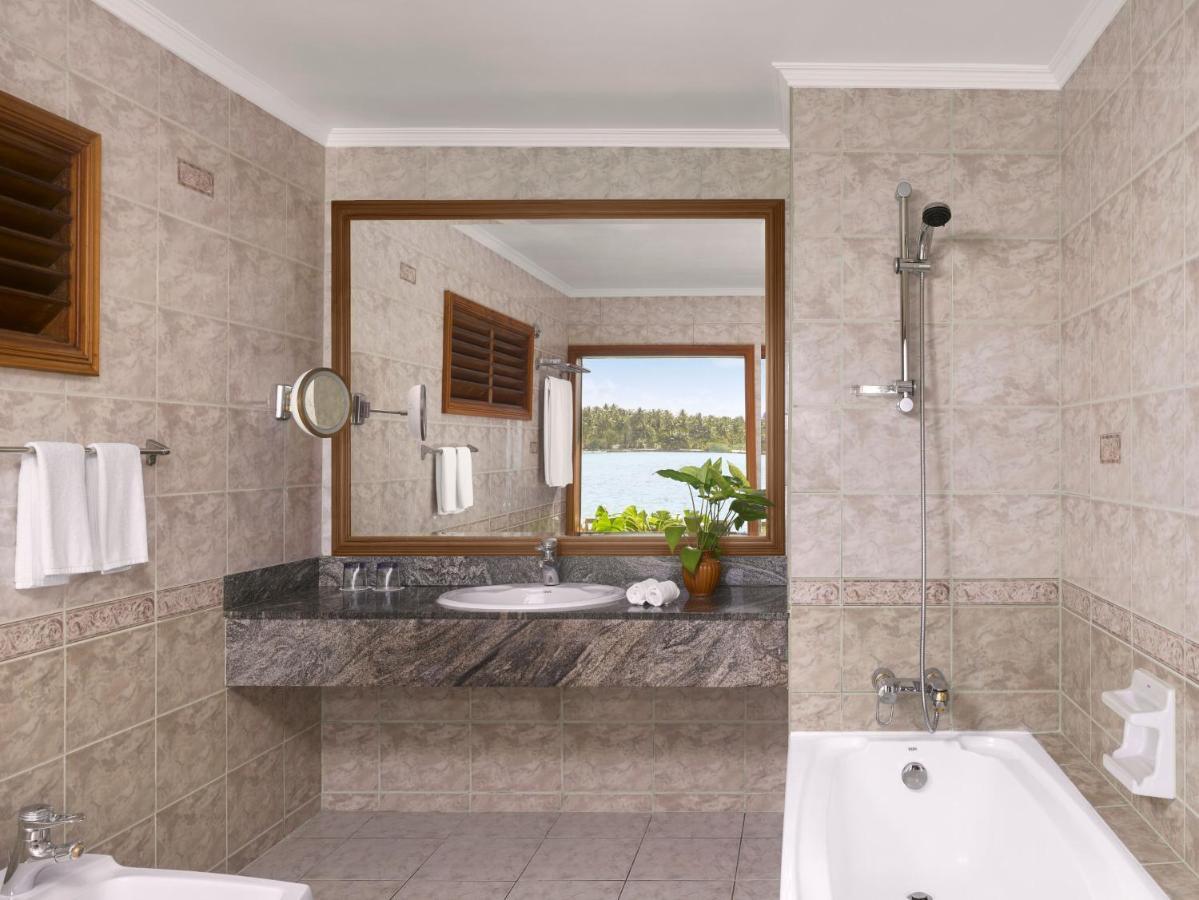Water Villa domestic transfers stays of 7 book from 23 Mar until 30 Sep,1419423336:JPEG